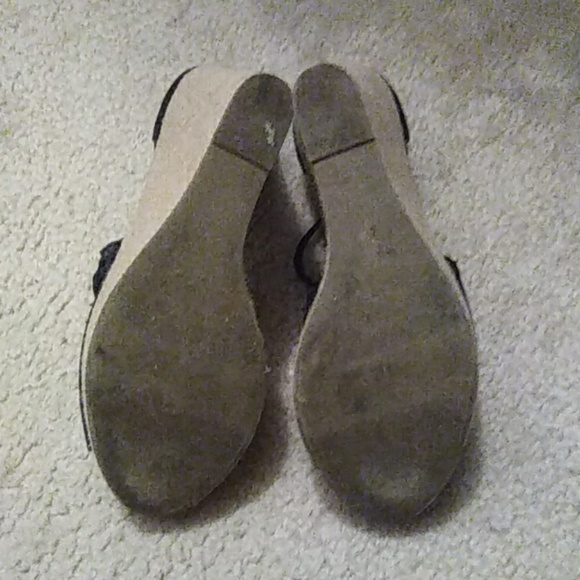 Women shoes - Picture 3 of 5